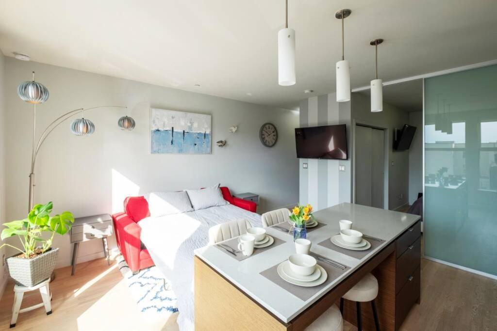 Clean 3Rd Floor 1 Bedroom Apt In Old Town China Town Victoria Esterno foto